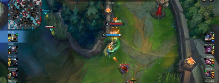 英雄联盟手游锐雯怎么打剑姬2