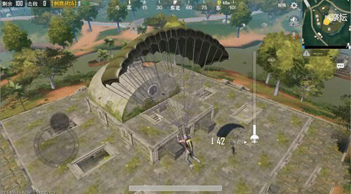 请问在绝地求生中怎样快速捡取多个物品2