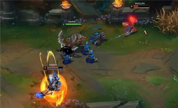 英雄联盟手游选英雄时需要有哪些考虑因素2